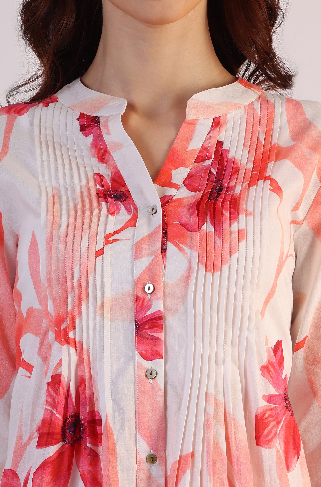 White Bold Floral Printed Pure Cotton Tunic and Straight Pants Co-ord Set - View 7